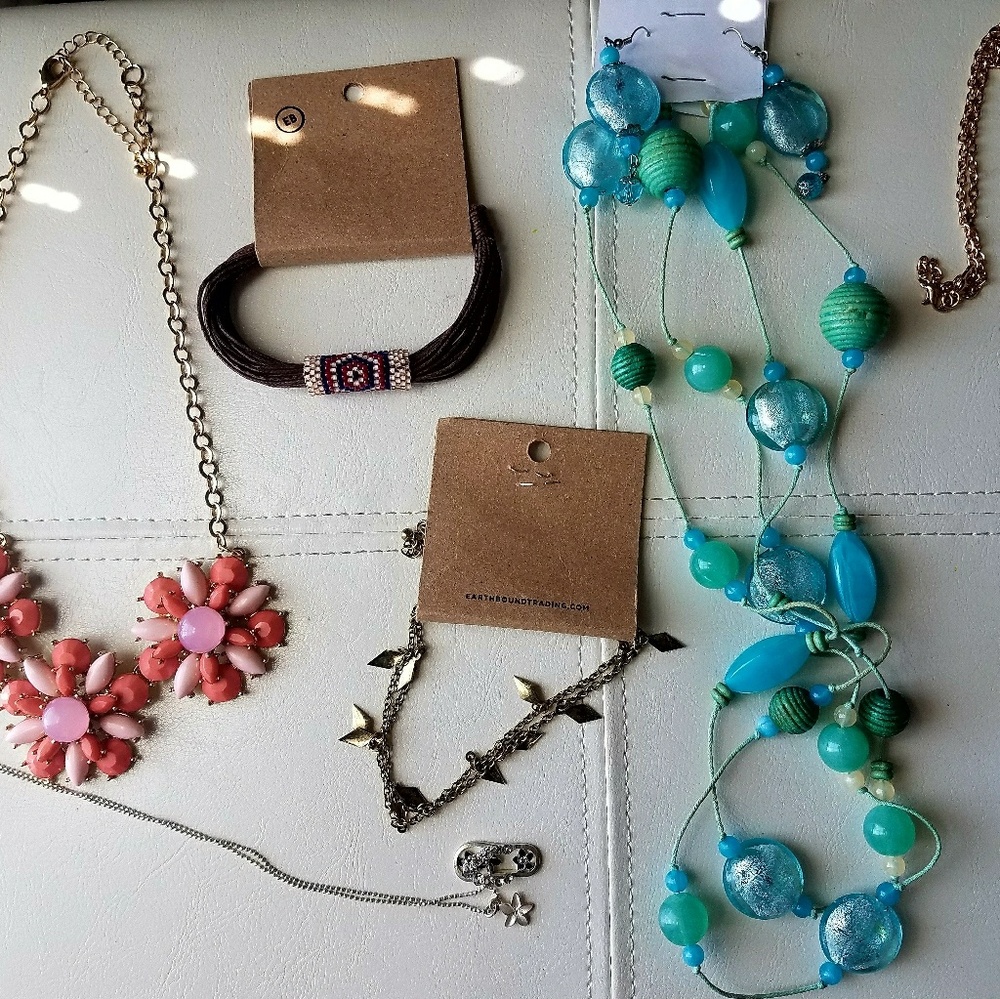 Assorted accessories - Picture 5 of 5